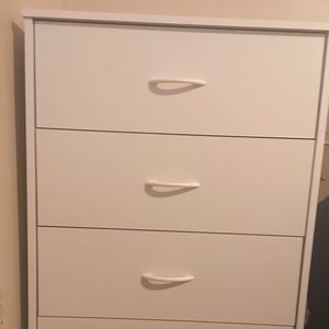 White 4 chest drawer